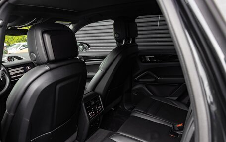 Porsche Cayenne III, 2022 год, 7 910 000 рублей, 33 фотография
