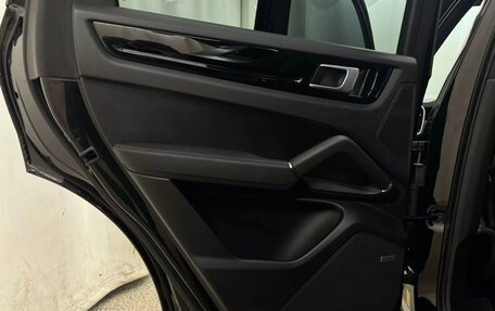 Porsche Cayenne III, 2021 год, 7 932 850 рублей, 24 фотография