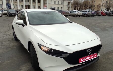 Mazda 3, 2019 год, 2 370 000 рублей, 1 фотография
