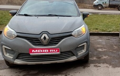 Renault Kaptur I рестайлинг, 2019 год, 1 600 000 рублей, 1 фотография