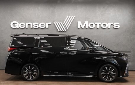 Toyota Alphard, 2024 год, 13 990 000 рублей, 6 фотография