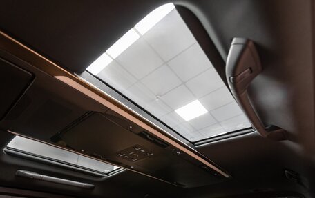 Toyota Alphard, 2024 год, 13 990 000 рублей, 12 фотография