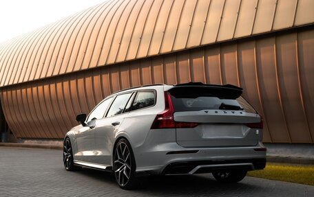 Volvo V60 II, 2023 год, 7 600 000 рублей, 3 фотография