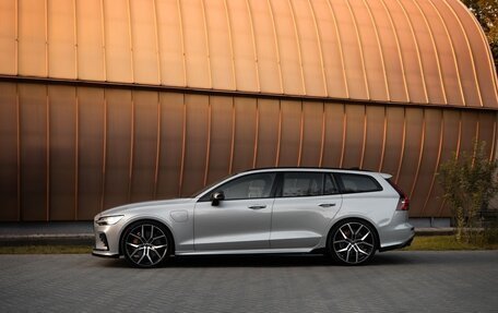 Volvo V60 II, 2023 год, 7 600 000 рублей, 5 фотография