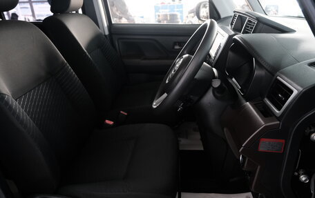 Toyota Roomy I, 2019 год, 1 219 000 рублей, 8 фотография