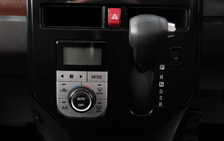 Toyota Roomy I, 2019 год, 1 219 000 рублей, 19 фотография