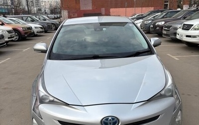Toyota Prius IV XW50, 2018 год, 1 600 000 рублей, 1 фотография