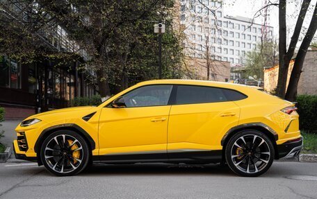 Lamborghini Urus I, 2021 год, 24 500 000 рублей, 4 фотография