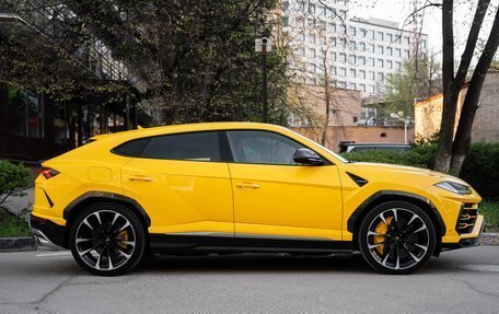 Lamborghini Urus I, 2021 год, 24 500 000 рублей, 3 фотография