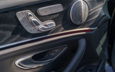 Mercedes-Benz E-Класс, 2022 год, 5 300 000 рублей, 21 фотография