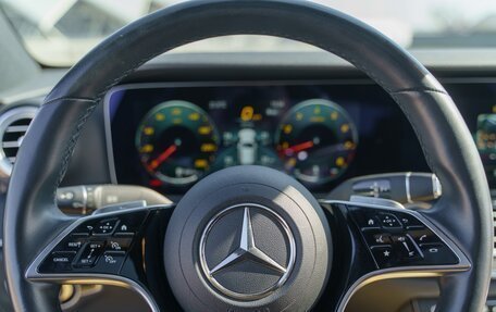 Mercedes-Benz E-Класс, 2022 год, 5 300 000 рублей, 26 фотография