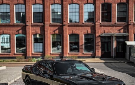 Dodge Challenger III рестайлинг 2, 2021 год, 7 100 000 рублей, 4 фотография
