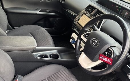 Toyota Prius IV XW50, 2018 год, 1 600 000 рублей, 6 фотография