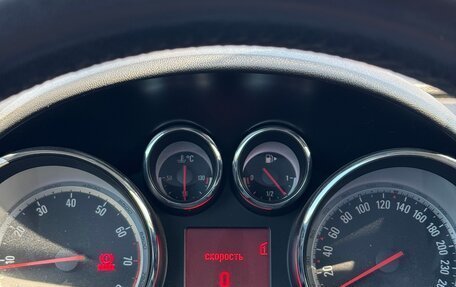 Opel Astra J, 2011 год, 980 000 рублей, 11 фотография