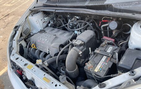 Toyota Vitz, 2002 год, 300 000 рублей, 13 фотография