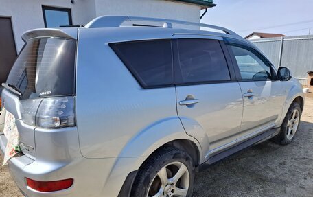 Mitsubishi Outlander III рестайлинг 3, 2008 год, 1 100 000 рублей, 3 фотография