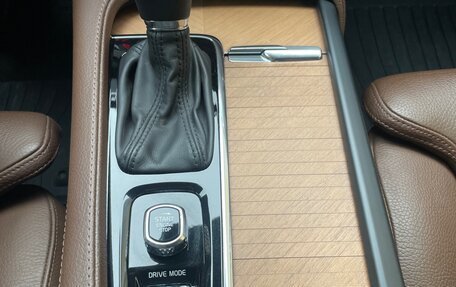 Volvo XC90 II рестайлинг, 2019 год, 3 600 000 рублей, 23 фотография
