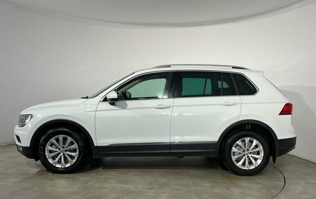 Volkswagen Tiguan II, 2018 год, 2 249 000 рублей, 2 фотография