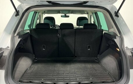 Volkswagen Tiguan II, 2018 год, 2 249 000 рублей, 19 фотография