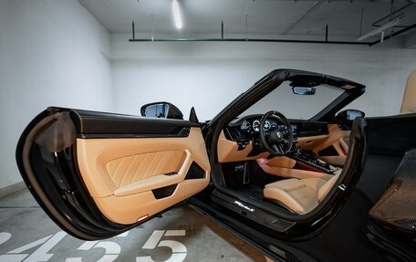 Porsche 911, 2022 год, 29 500 000 рублей, 36 фотография