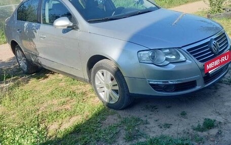 Volkswagen Passat B6, 2006 год, 680 000 рублей, 2 фотография