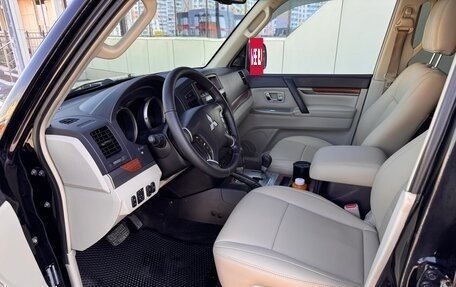 Mitsubishi Pajero IV, 2007 год, 1 550 000 рублей, 9 фотография