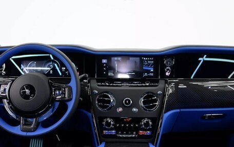 Rolls-Royce Cullinan, 2025 год, 905 000 рублей, 12 фотография