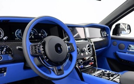 Rolls-Royce Cullinan, 2025 год, 905 000 рублей, 9 фотография