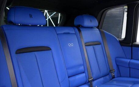 Rolls-Royce Cullinan, 2025 год, 905 000 рублей, 18 фотография