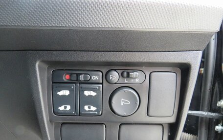 Honda Freed I, 2010 год, 1 095 000 рублей, 12 фотография