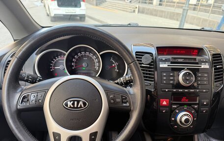 KIA Venga I, 2012 год, 900 000 рублей, 13 фотография