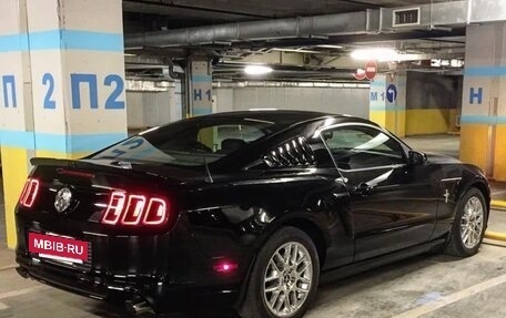 Ford Mustang VI рестайлинг, 2012 год, 4 200 000 рублей, 2 фотография
