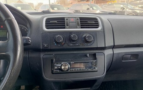 Skoda Fabia II, 2008 год, 300 000 рублей, 18 фотография