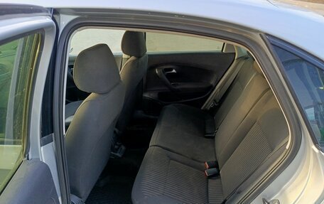 Volkswagen Polo VI (EU Market), 2013 год, 500 000 рублей, 15 фотография