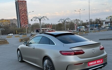 Mercedes-Benz E-Класс, 2020 год, 6 000 000 рублей, 5 фотография