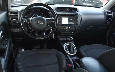 KIA Soul II рестайлинг, 2018 год, 1 790 000 рублей, 6 фотография