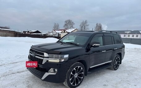 Toyota Land Cruiser 200, 2020 год, 9 150 000 рублей, 3 фотография
