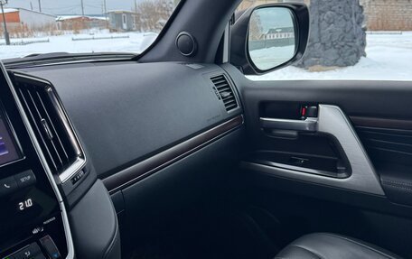 Toyota Land Cruiser 200, 2020 год, 9 150 000 рублей, 29 фотография