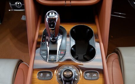Bentley Bentayga I, 2021 год, 27 387 000 рублей, 21 фотография