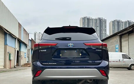 Toyota Highlander, 2022 год, 3 670 000 рублей, 5 фотография