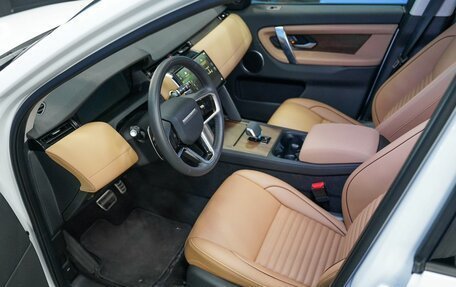 Land Rover Discovery Sport I рестайлинг, 2024 год, 5 950 000 рублей, 12 фотография