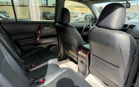 Toyota Highlander III, 2012 год, 2 480 000 рублей, 13 фотография