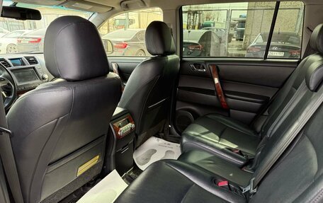 Toyota Highlander III, 2012 год, 2 480 000 рублей, 11 фотография