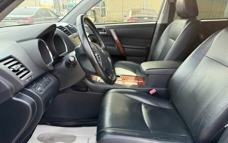Toyota Highlander III, 2012 год, 2 480 000 рублей, 9 фотография