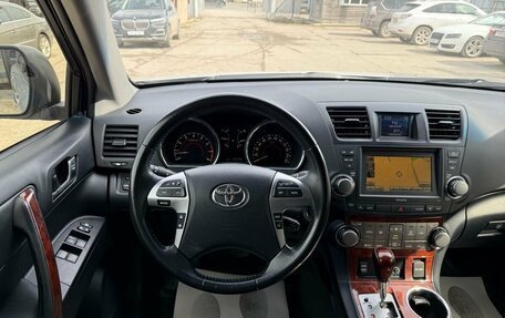 Toyota Highlander III, 2012 год, 2 480 000 рублей, 18 фотография