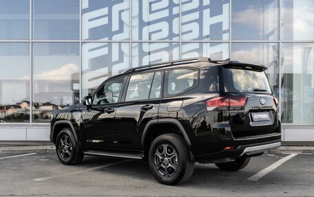 Toyota Land Cruiser, 2022 год, 12 395 000 рублей, 2 фотография