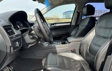 Volkswagen Touareg III, 2011 год, 2 130 000 рублей, 9 фотография