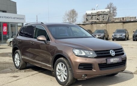 Volkswagen Touareg III, 2011 год, 2 130 000 рублей, 3 фотография