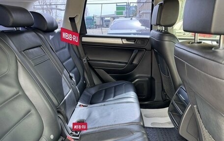 Volkswagen Touareg III, 2011 год, 2 130 000 рублей, 13 фотография