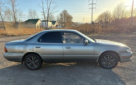 Toyota Vista, 1992 год, 260 000 рублей, 1 фотография